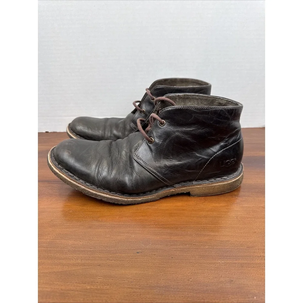 UGG Leighton Men's Chukka Boots‎ Size 10.5 Leather Chocolate Brown 3275